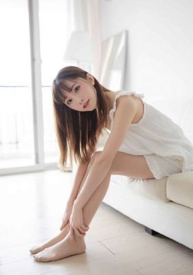 亚洲制服美女被草_超清日韩电影在线