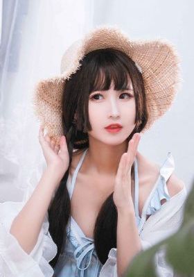 用下面把钢笔夹住写字小说_BD英语高清视频观看