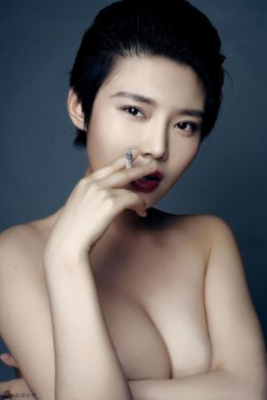 瑞嘉深度标记车_国产在线视频