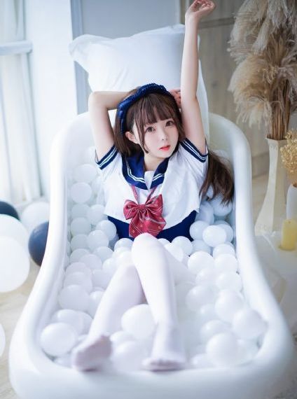 班花解开衬衫的扣子_剧情片HD在线观看